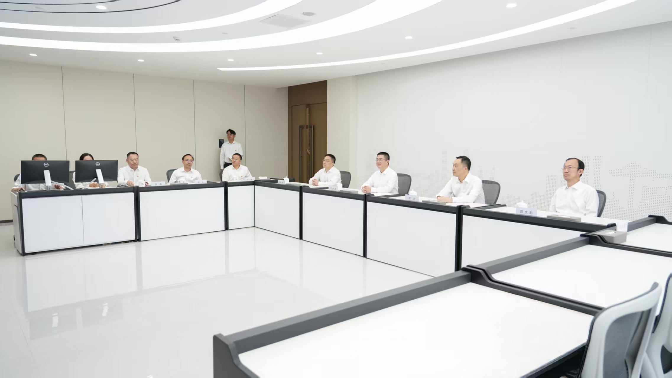 李仲泽参观公海赌赌船官网jc710京诚数字化企业大脑